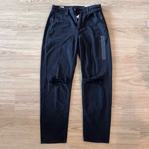 AE High Waisted Mom Straight Jean— Black